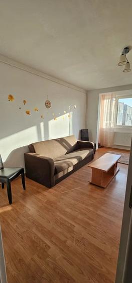 Apartament cu 2 camere decomandat în Drumul Taberei