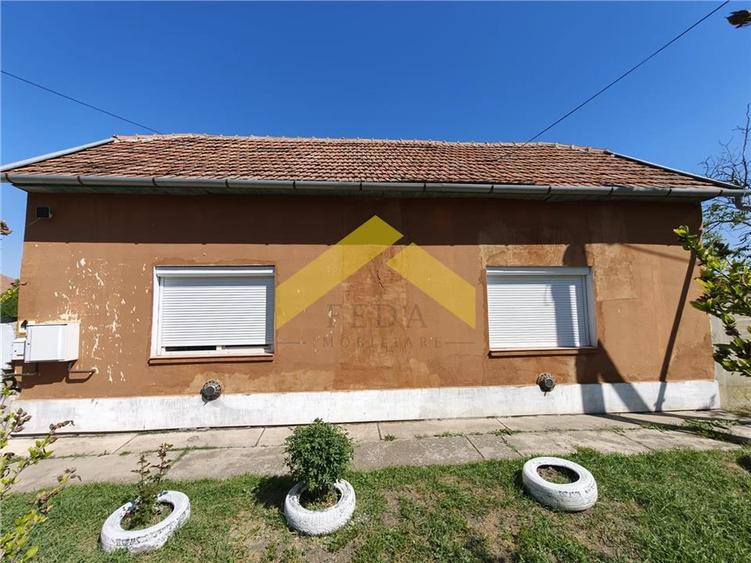 Casă individuală cu 4 camere cu Canalizare în Exterior Nord