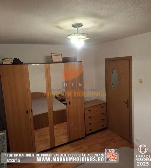 Apartament cu 3 camere decomandat în Prundu