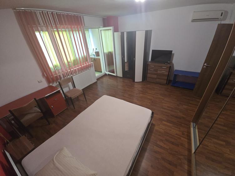 Apartament cu 2 camere decomandat în Kamsas