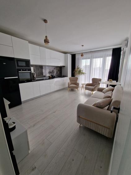 Apartament cu 3 camere decomandat în Nord