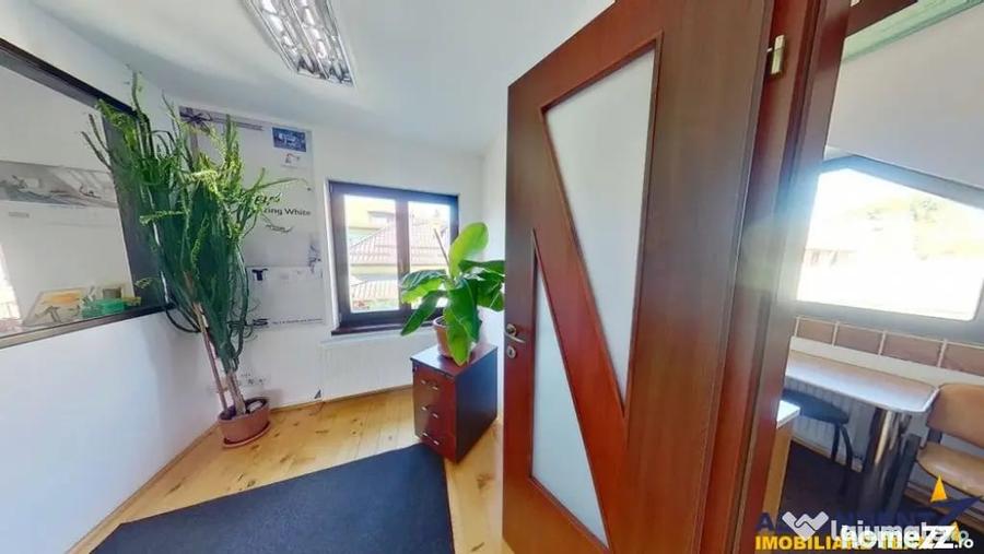 Spațiu comercial, de 70 mp, în Central