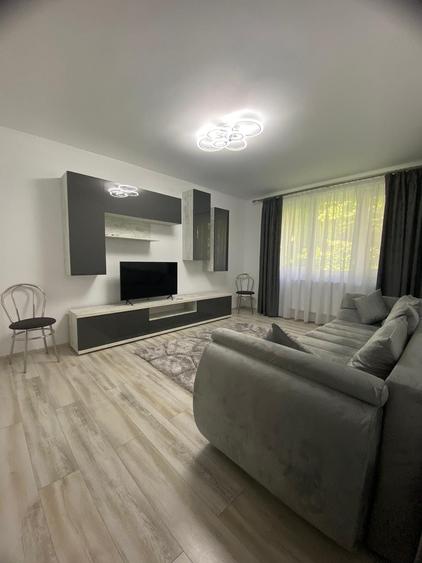 Apartament cu 2 camere decomandat în Alexandru Obregia