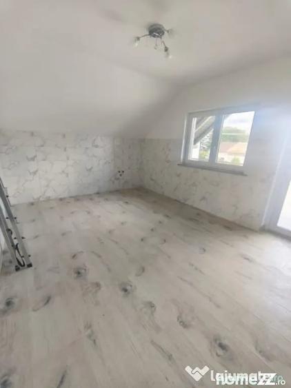 Casă cu 5 camere cu Teren 500 Mp în Rădăuți