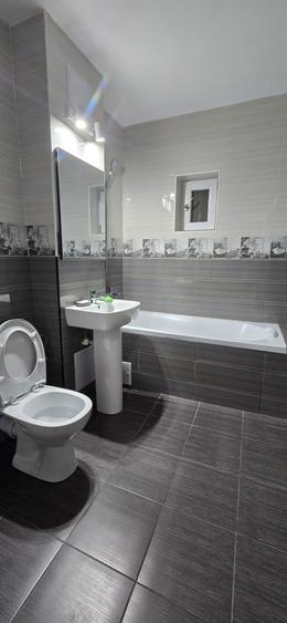 Apartament cu 2 camere decomandat în Exterior Vest