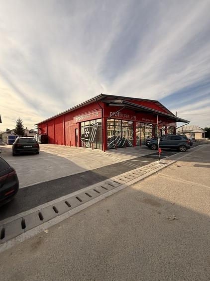 Spațiu comercial, de 574 mp, în Corod