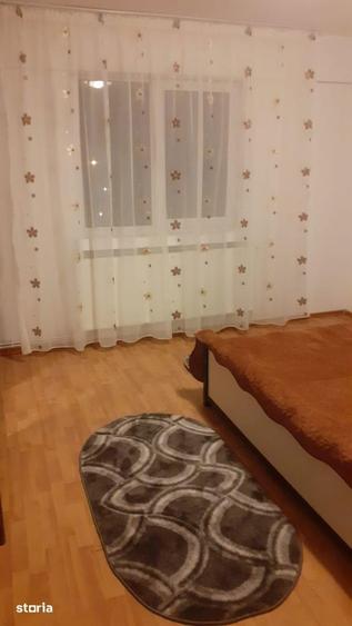 Apartament cu 2 camere decomandat în Craiovița Nouă