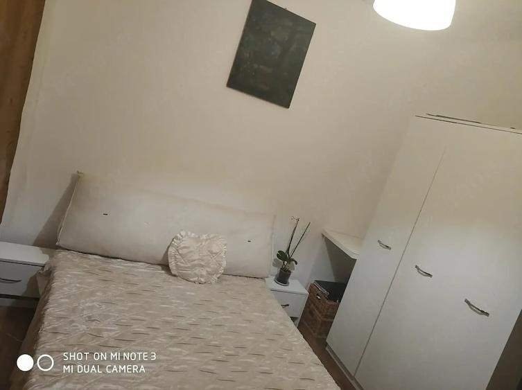 Apartament cu 3 camere decomandat în Progresul