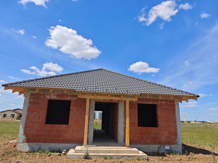 Casă cu 3 camere în Central