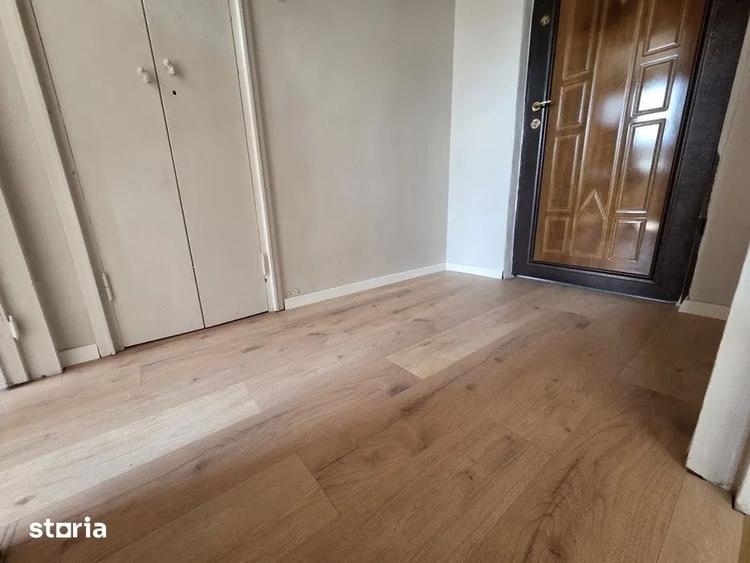 Apartament cu 2 camere decomandat în Ucea