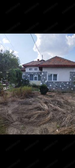 Casă cu 4 camere în Ciolpani