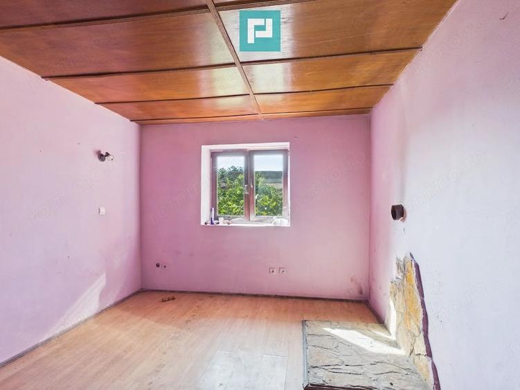 Casă cu Teren 328 Mp în Tileagd