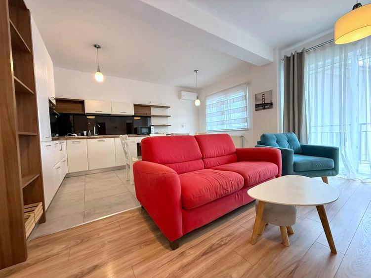 Apartament cu 2 camere semidecomandat în Bună Ziua