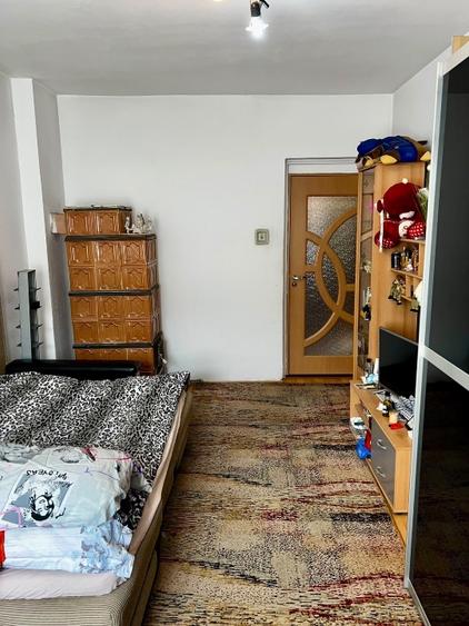 Apartament cu 2 camere decomandat în Moroasa 1