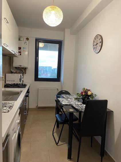 Apartament cu 2 camere decomandat în Tomis Plus