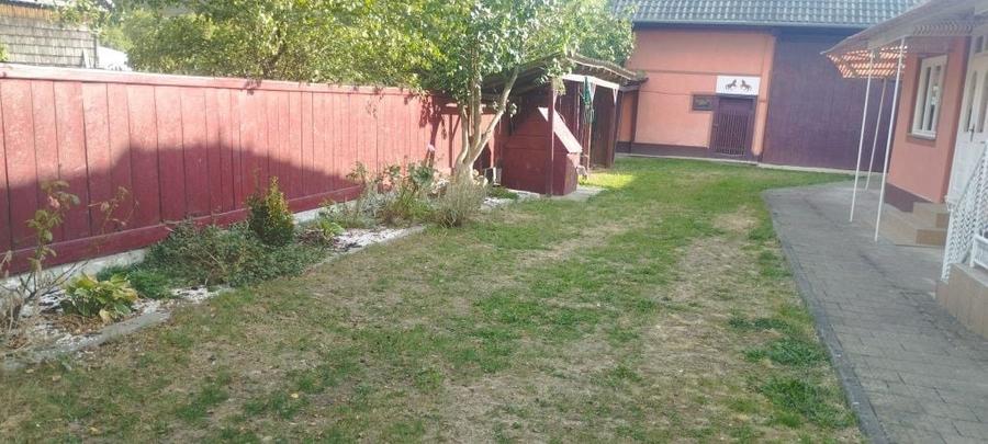 Casă cu 3 camere în Zagon