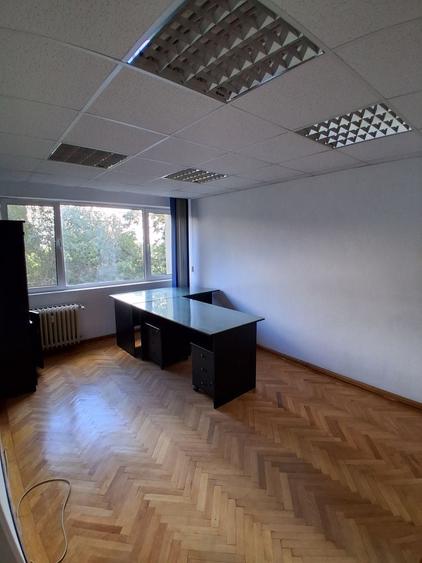 Apartament cu 3 camere decomandat în Iancului
