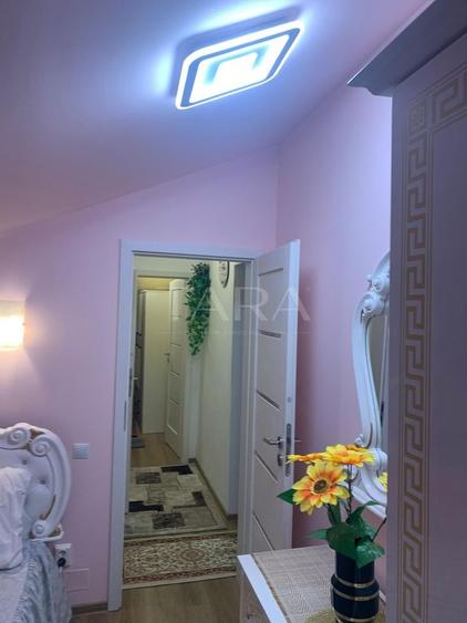 Apartament cu 3 camere decomandat în Florești