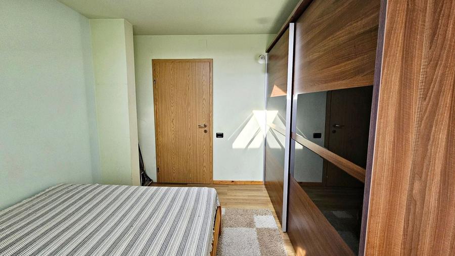 Apartament cu 3 camere, mobilat în Centrul Civic