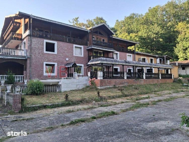 Teren de 8900 mp, în Central
