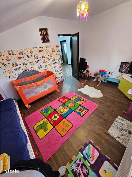 Casă cu 5 camere cu Teren 1000 Mp în Chiscani