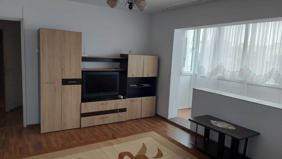 Apartament cu 2 camere nedecomandat în Central