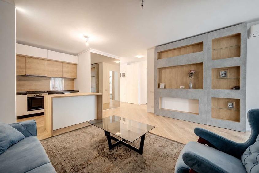 Apartament cu 3 camere decomandat în Nord