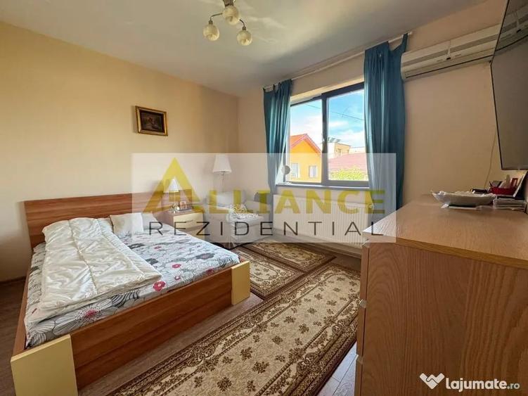 Casă cu 7 camere cu Teren 400 Mp în Central