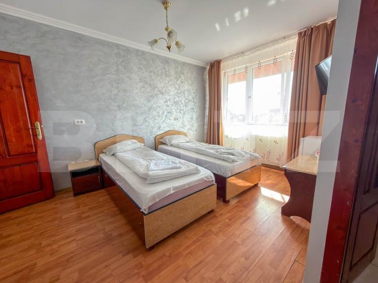 Spațiu comercial, de 1,030 mp, în Sânmartin