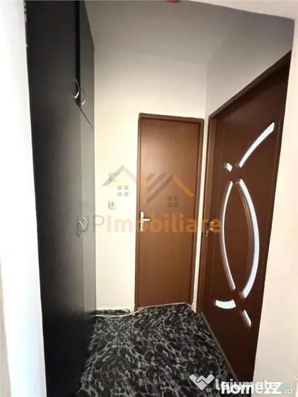 Garsonieră decomandată în Rogerius