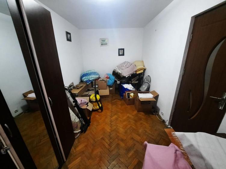 Apartament cu 3 camere nedecomandat, mobilat în Tătărași