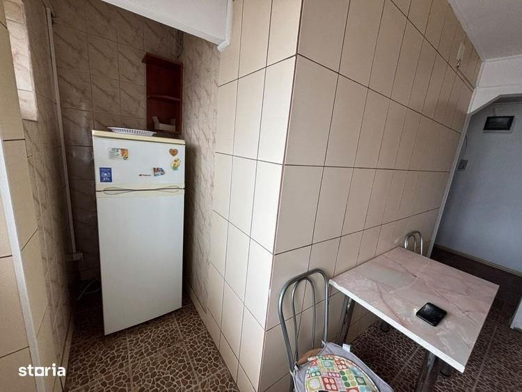 Garsonieră decomandată în Central