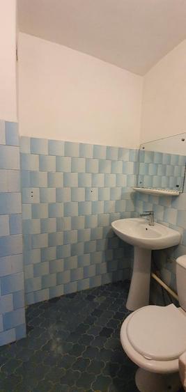 Apartament cu 3 camere decomandat în Vitan