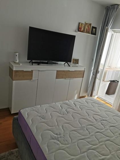 Apartament cu 3 camere decomandat în Valea Lupului