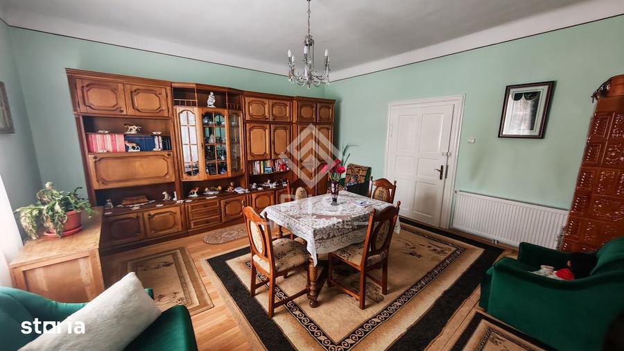 Casă cu 4 camere cu Teren 530 Mp în Central