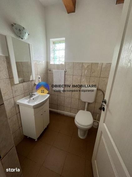 Casă cu 6 camere cu Teren 2088 Mp în Podoleni