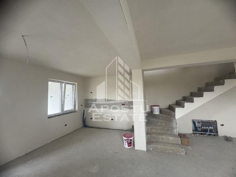 Duplex cu 4 camere cu Canalizare în Urseni