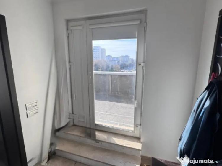 Apartament cu 3 camere decomandat, mobilat în Tomis Nord