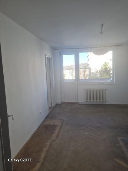 Apartament cu 2 camere în Dâmbu Pietros