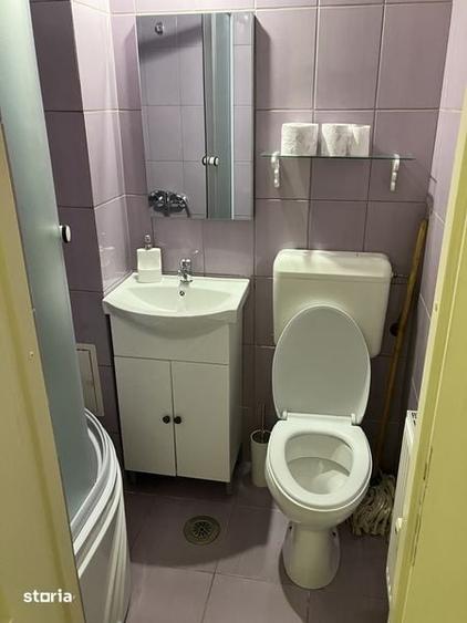 Garsonieră decomandată în Central