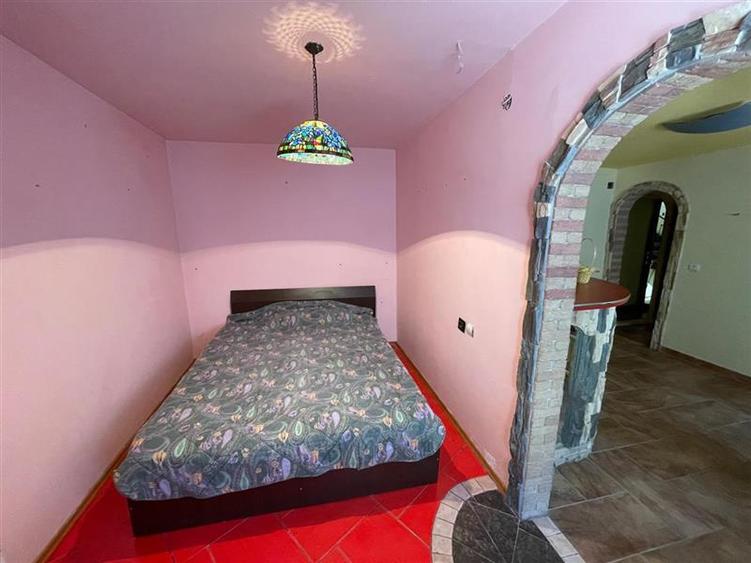 Apartament cu 2 camere semidecomandat în 23 August