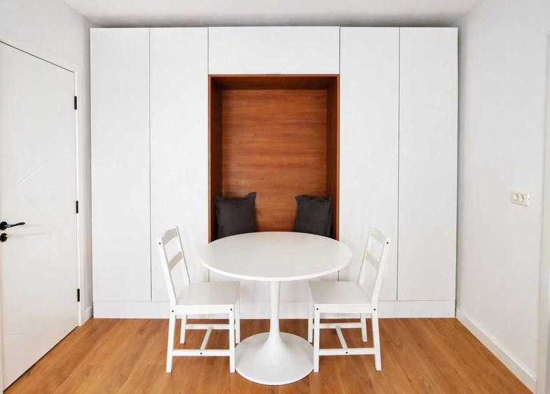 Apartament cu 2 camere semidecomandat, mobilat în Muncii
