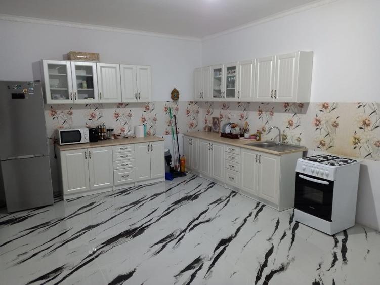 Casă cu 5 camere cu Teren 400 Mp în Central