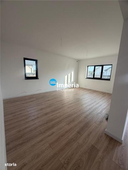 Casă cu 3 camere în Ciurbești