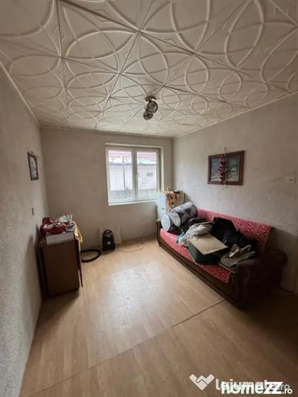 Apartament cu 2 camere semidecomandat în Ferneziu