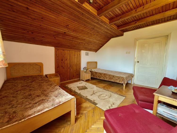 Casă individuală cu 6 camere cu Teren 658 Mp în Agigea