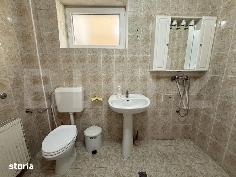 Casă cu 6 camere cu Teren 539 Mp în Central