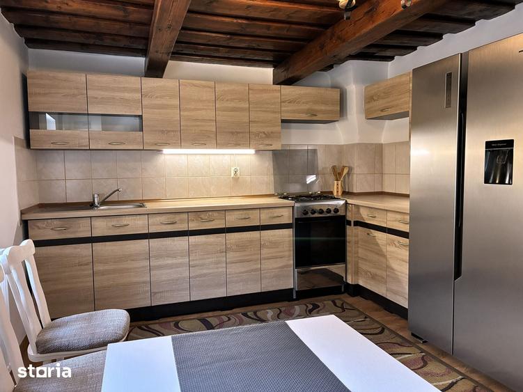 Casă cu 2 camere cu Teren 685 Mp în Central