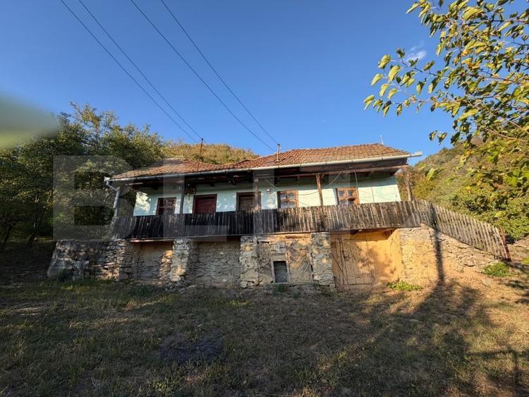 Casă individuală cu 2 camere cu Teren 9990 Mp în Hondol