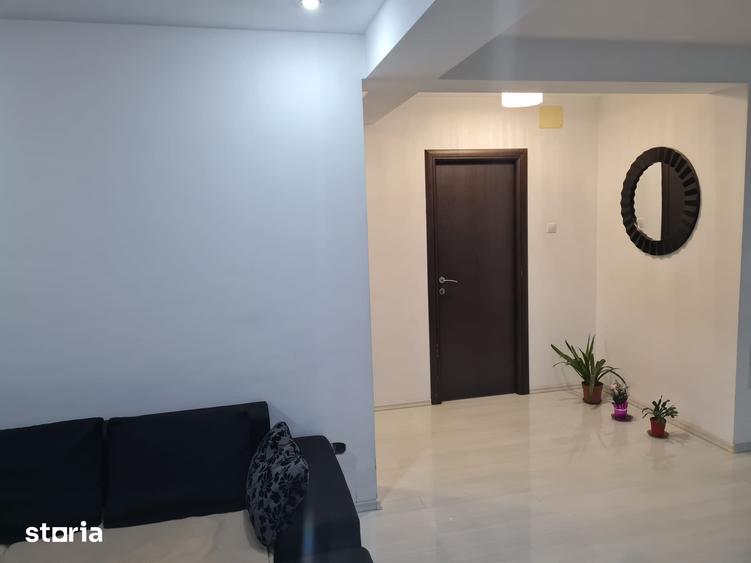 Casă cu 5 camere cu Teren 520 Mp în Ghiroda